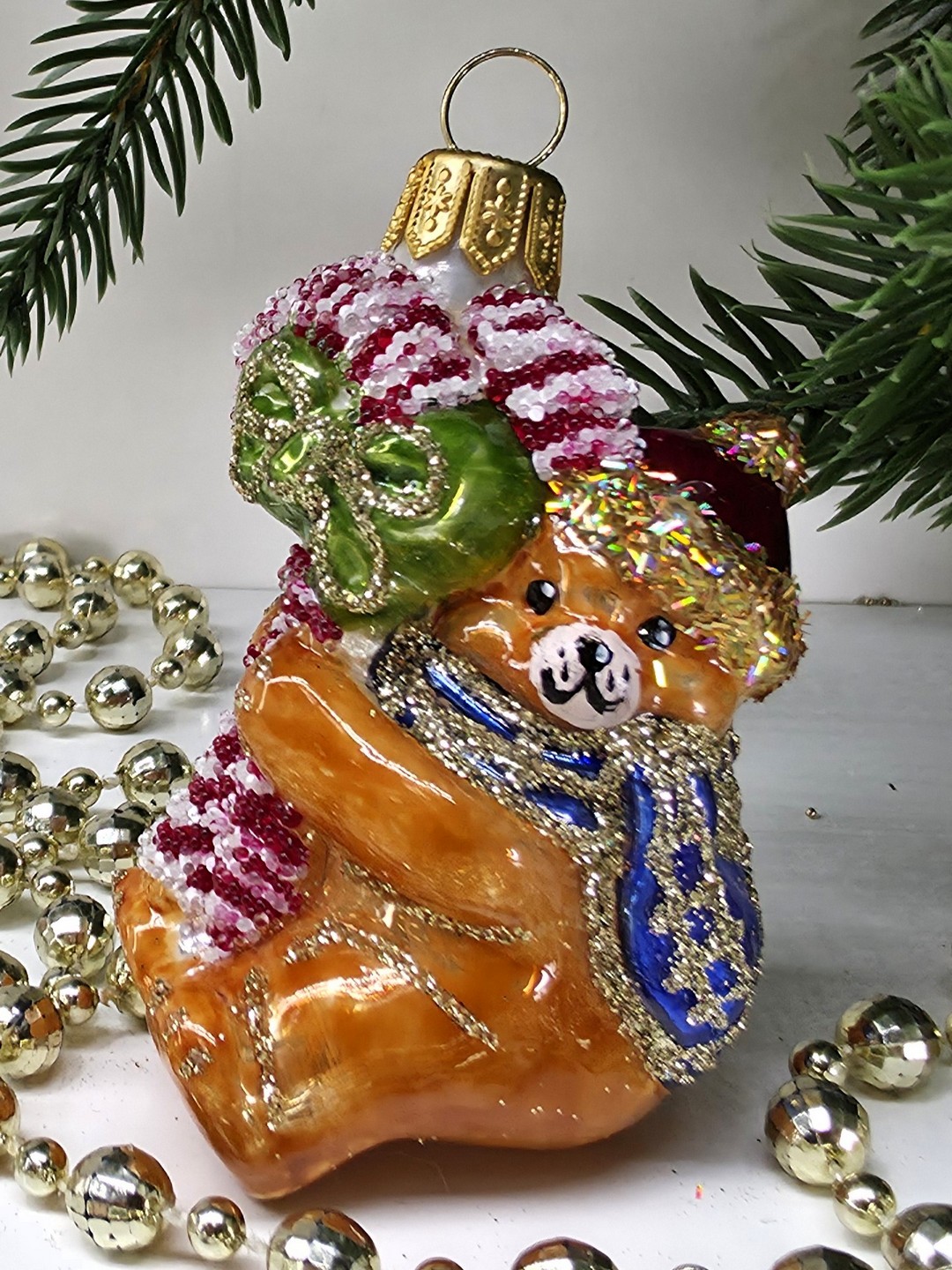 фото Стеклянная елочная игрушка Мишка с сахарной палочкой