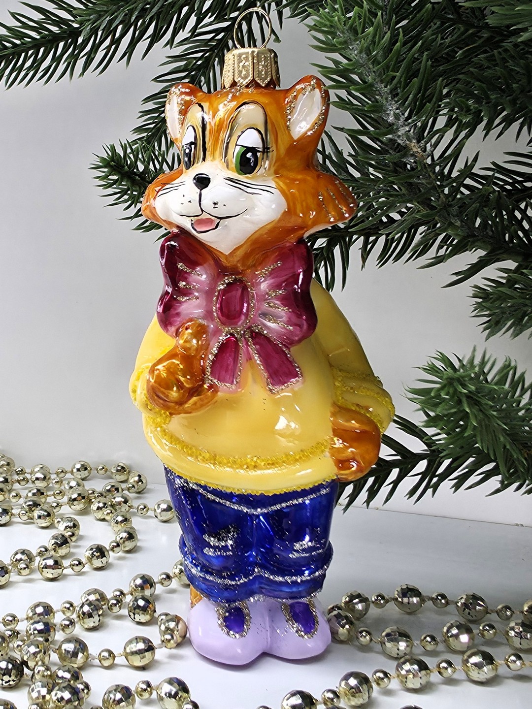фото Стеклянная елочная игрушка Кот с бантом