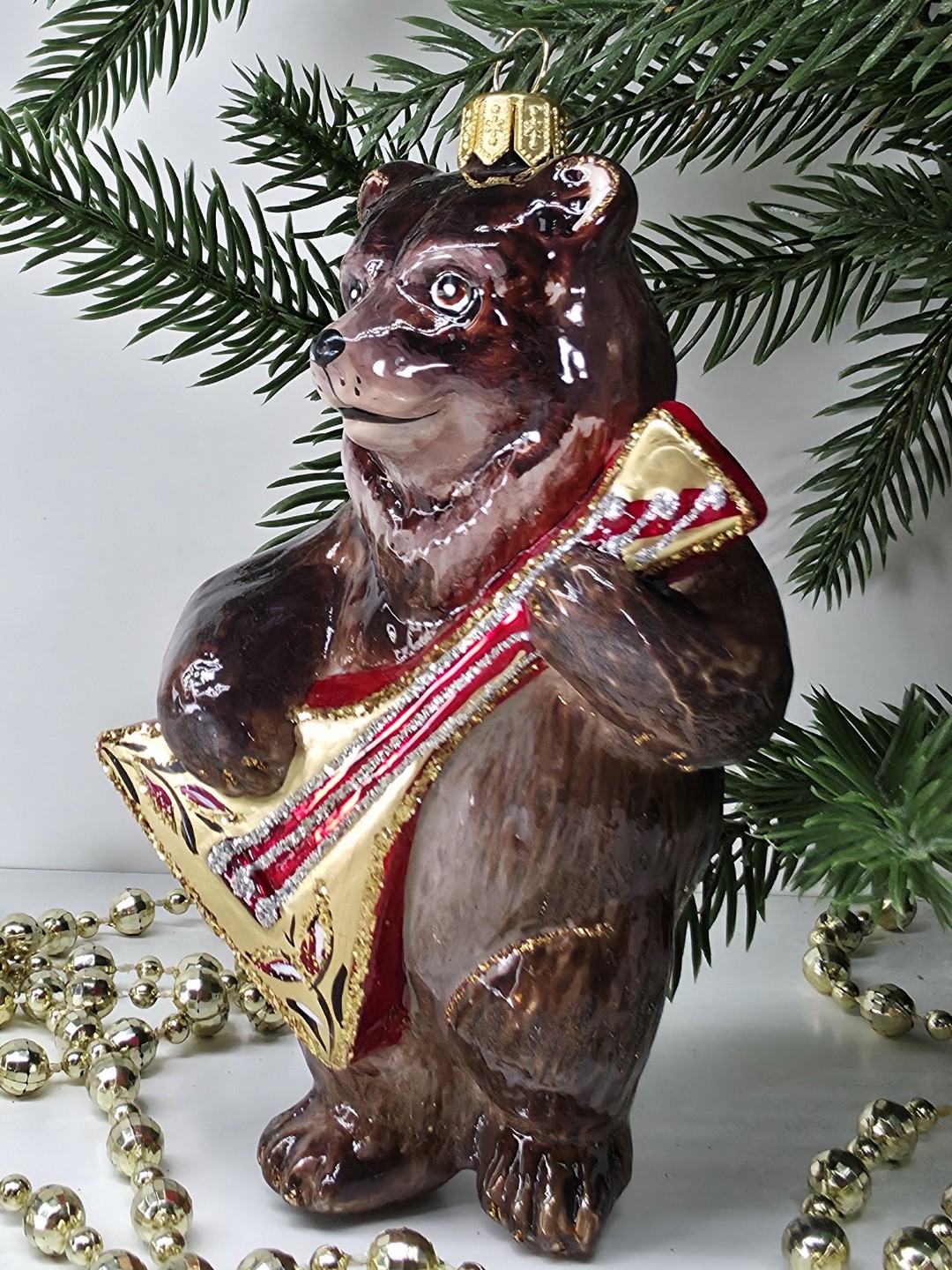 фото Стеклянная елочная игрушка Медведь с балалайкой 2