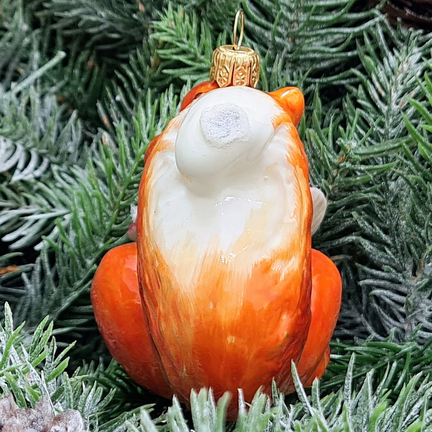 фото Стеклянная елочная игрушка Белочка с грибочком рыжая