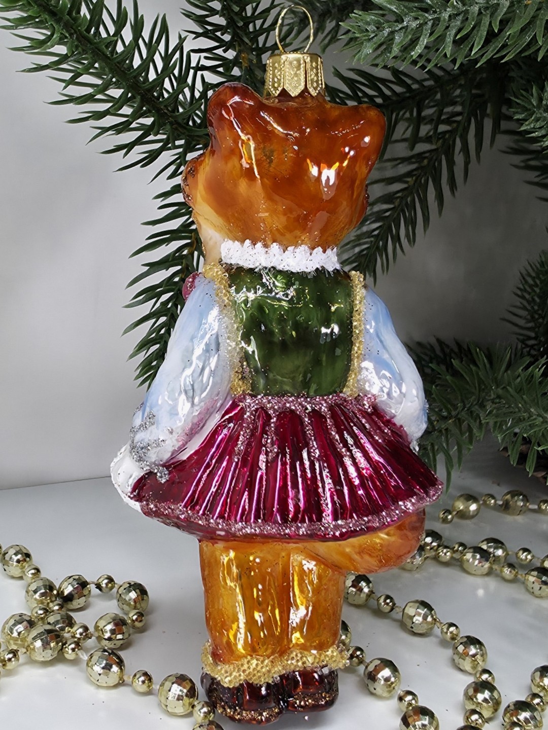 фото Стеклянная елочная игрушка Девочка Лисичка