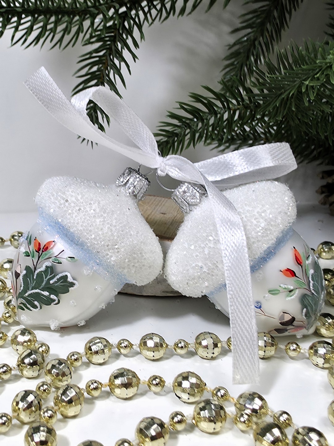 фото Набор ёлочных игрушек Два желудя шиповник