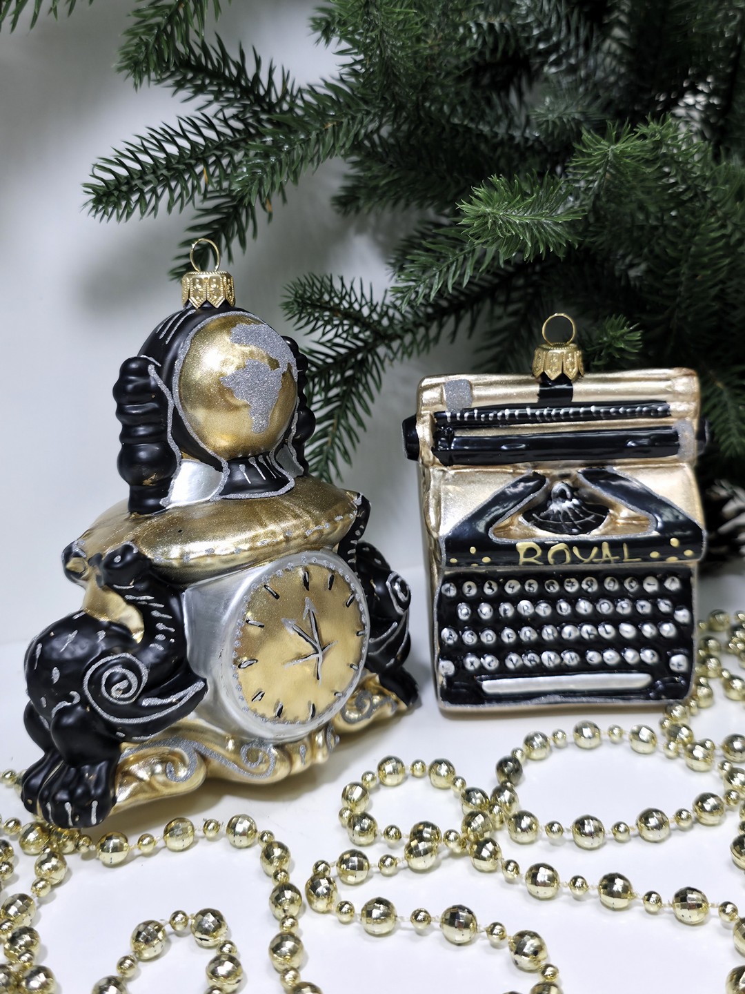 фото Набор ёлочных игрушек Часы с глобусом и печатная машинка ретро