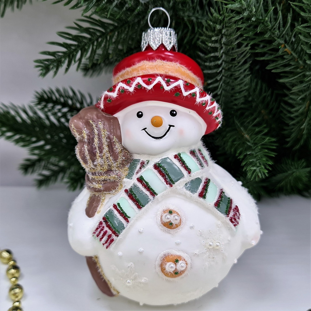 фото Стеклянная елочная игрушка Снеговик с метлой