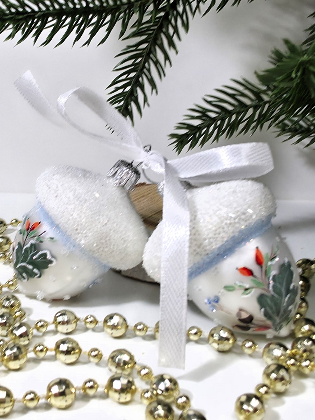 фото Набор ёлочных игрушек Два желудя шиповник