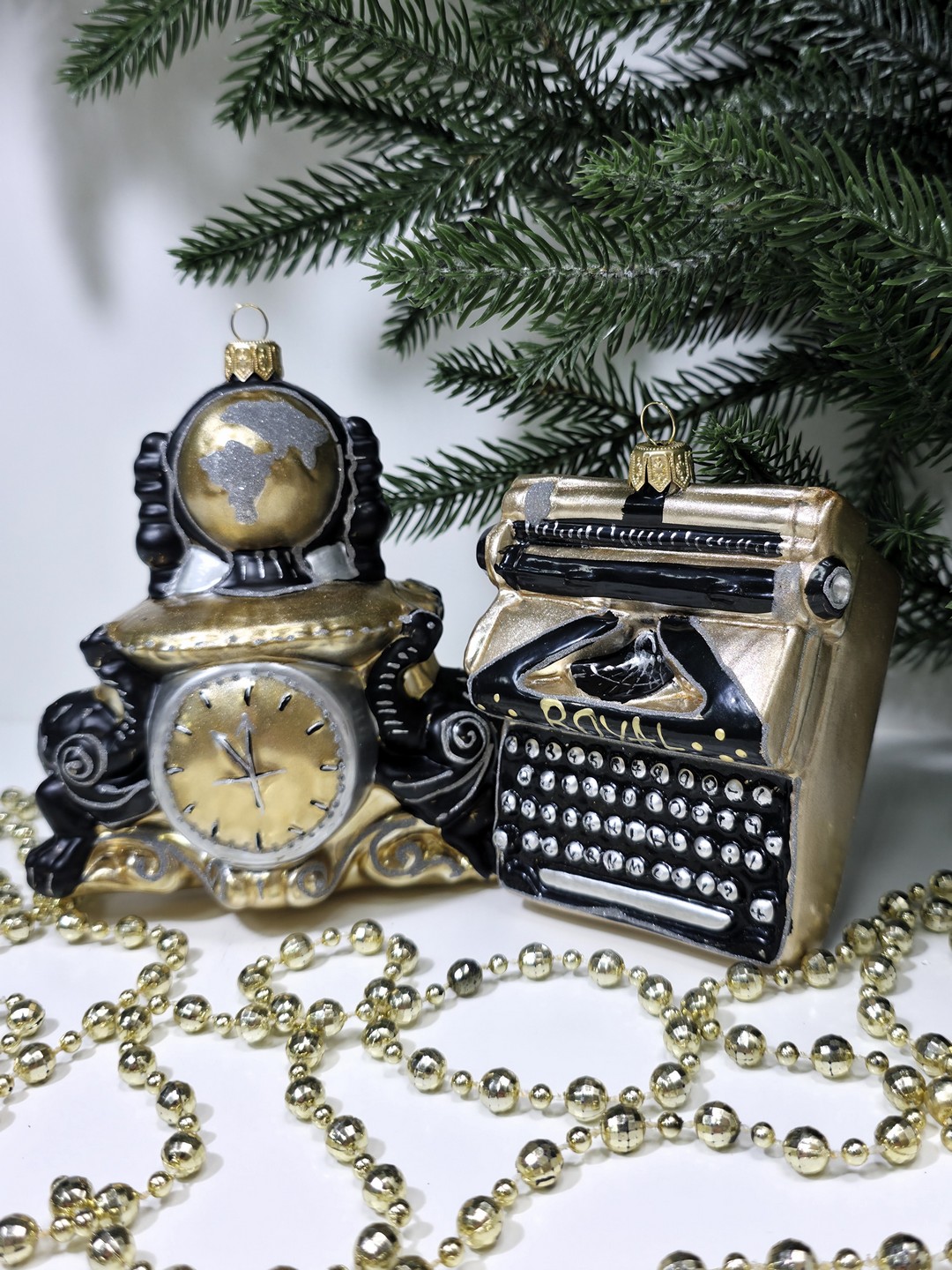 фото Набор ёлочных игрушек Часы с глобусом и печатная машинка ретро