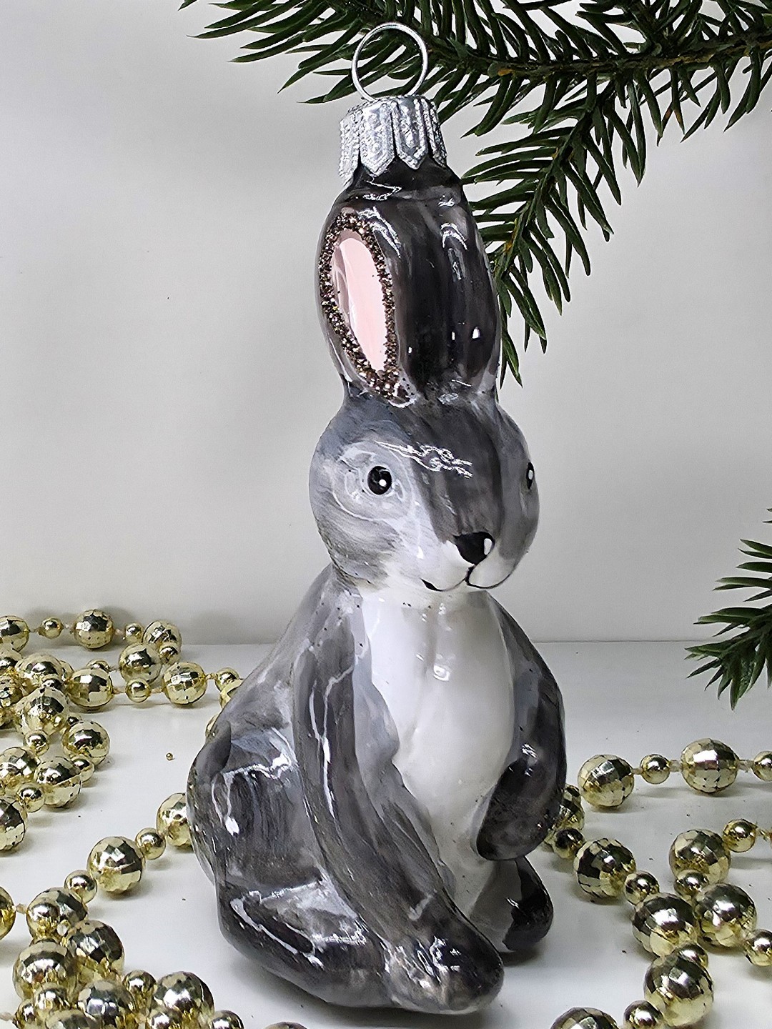 фото Стеклянная елочная игрушка Зайчик