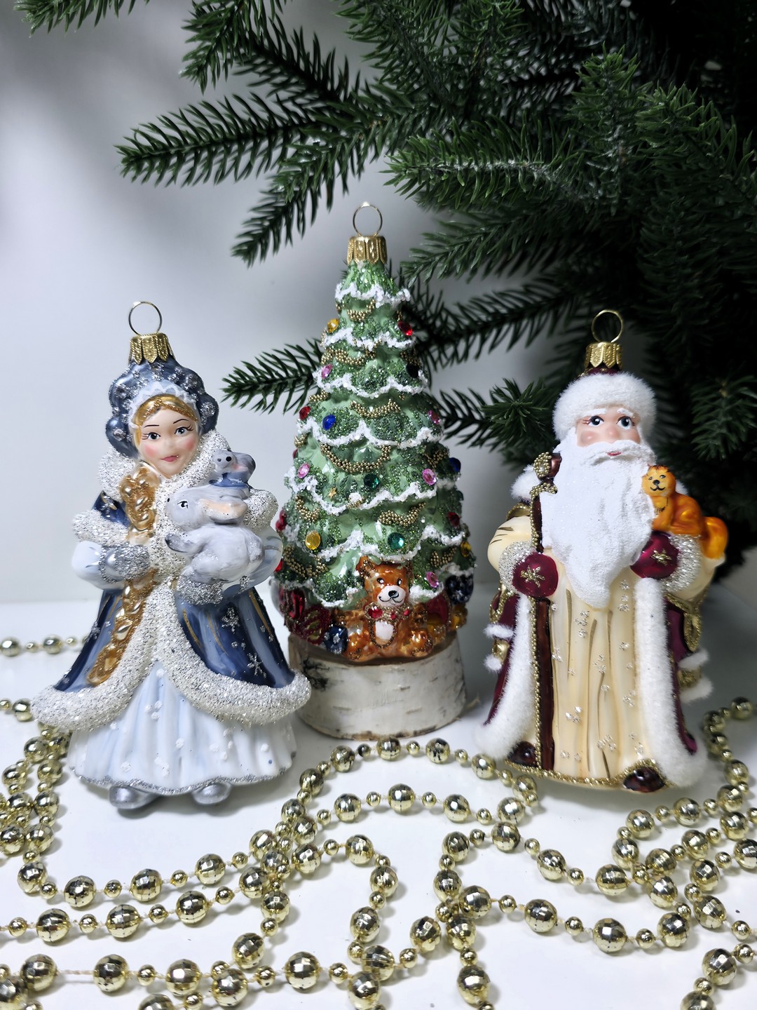 фото Набор ёлочных игрушек Дед Мороз, Снегурочка и елка