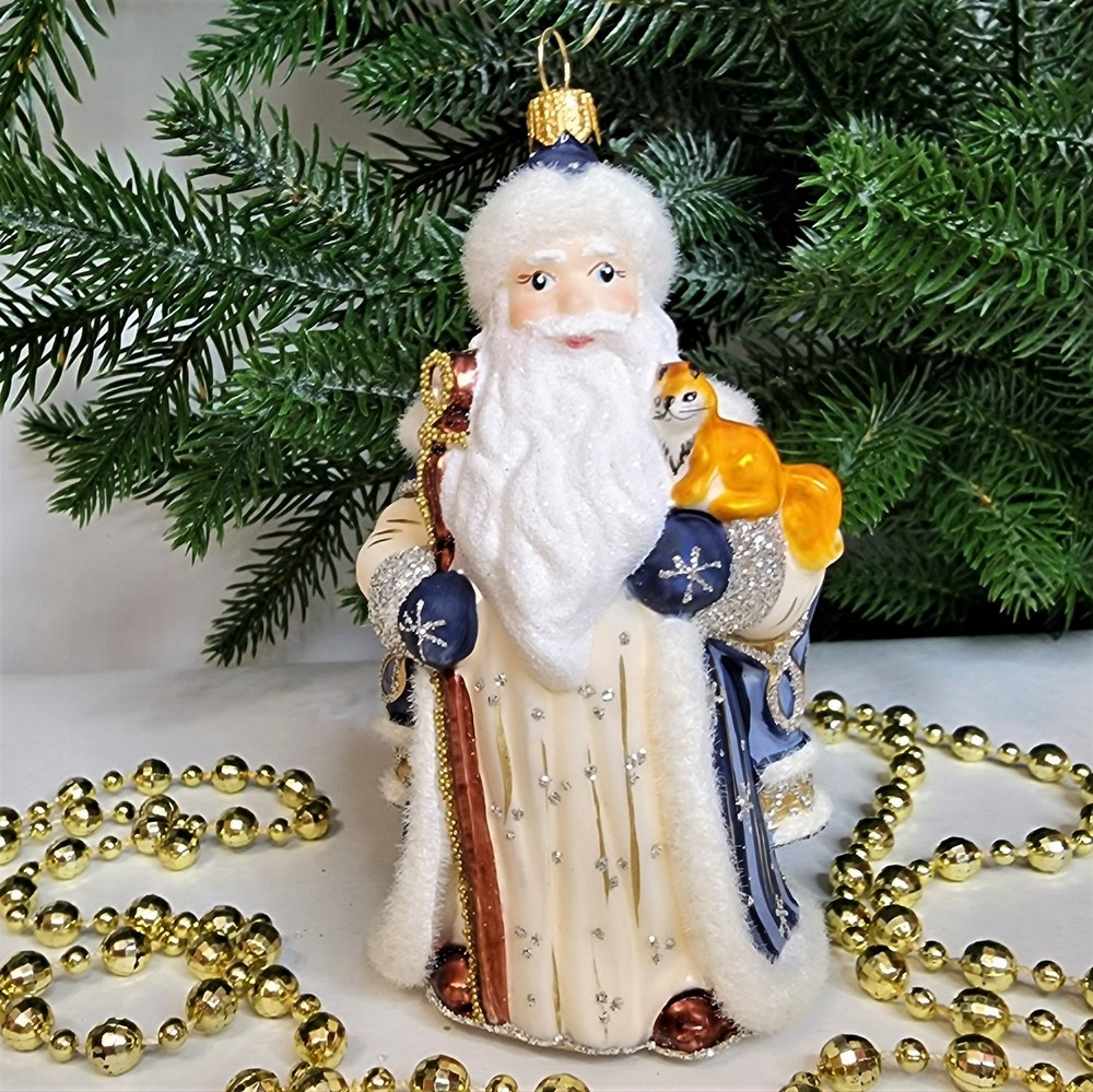 фото Стеклянная елочная игрушка Дед Мороз синий с белочкой