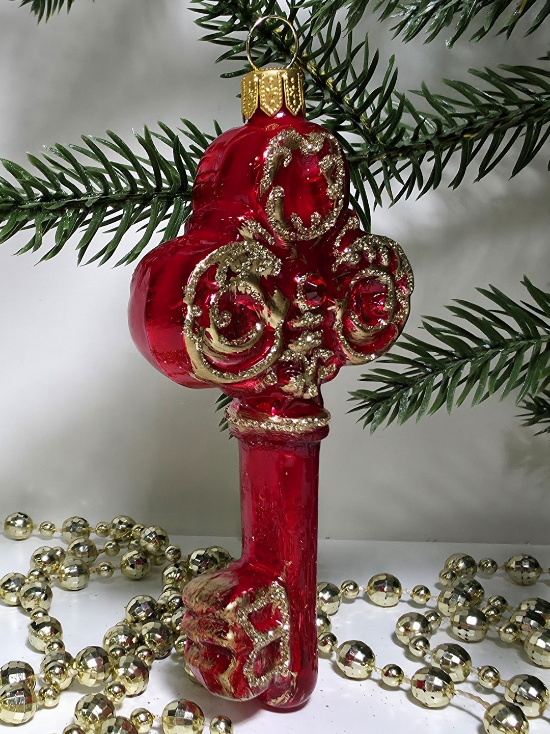 фото Стеклянная елочная игрушка Ключик красный