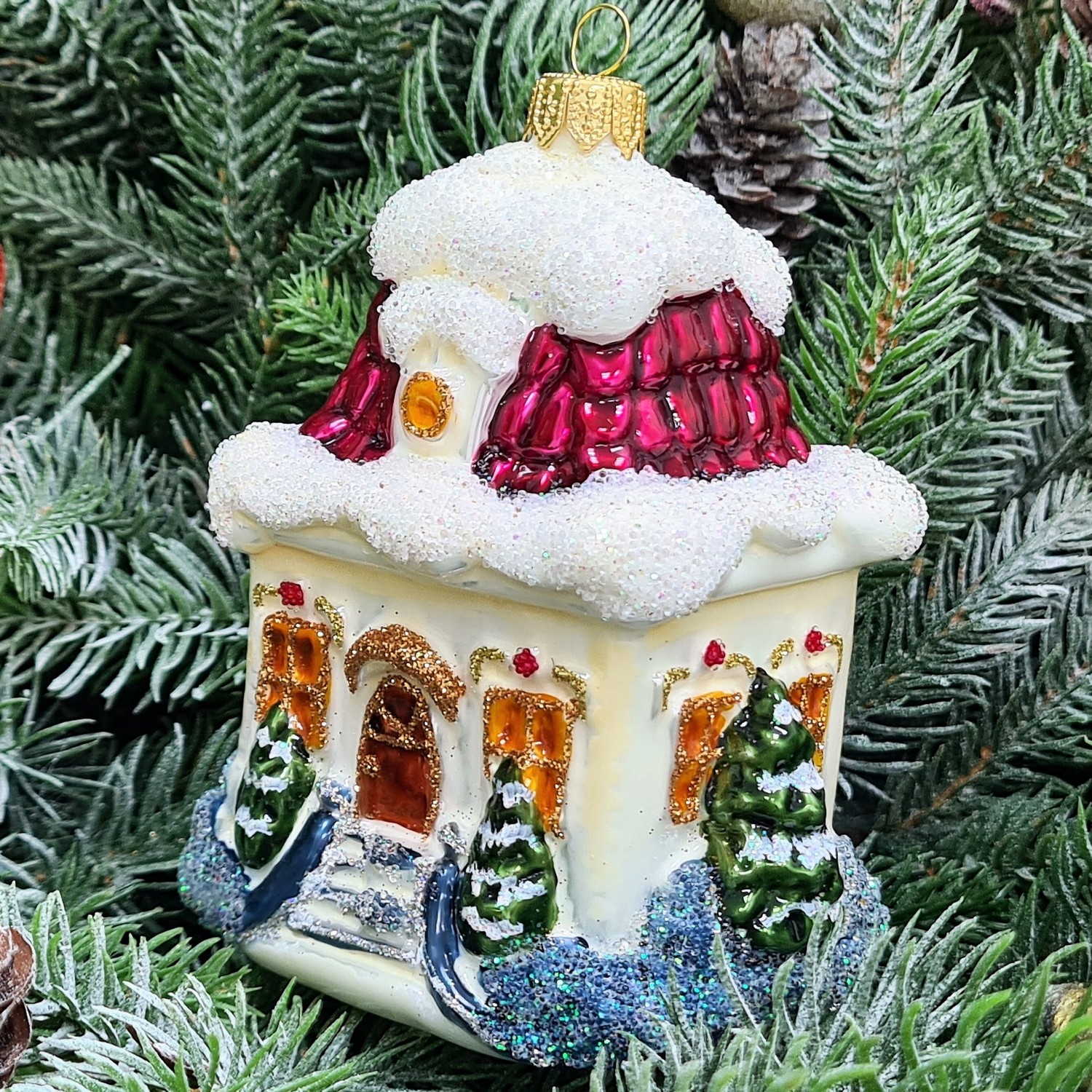 фото Стеклянная елочная игрушка Дом в снегу