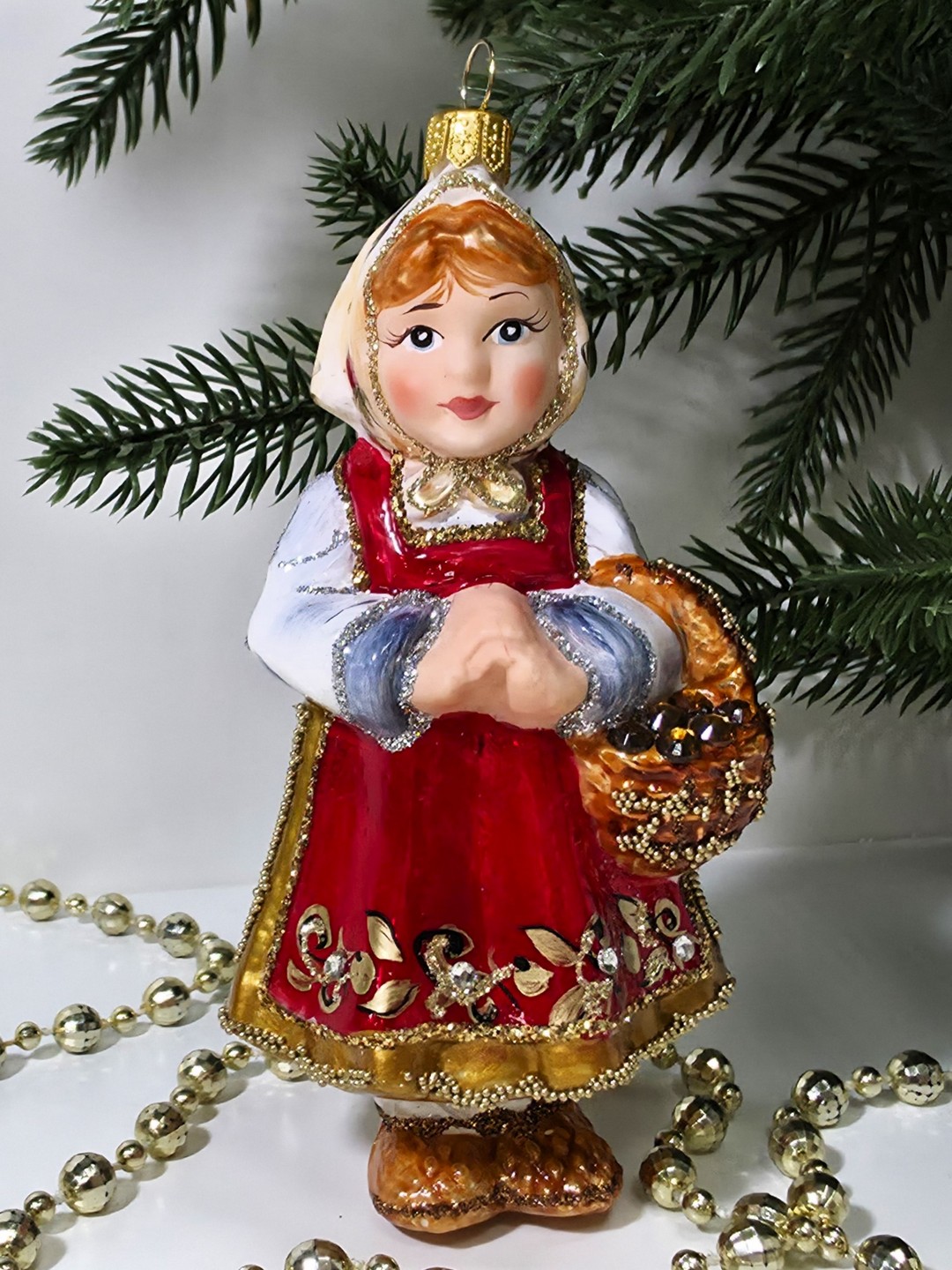 фото Стеклянная елочная игрушка Аленушка