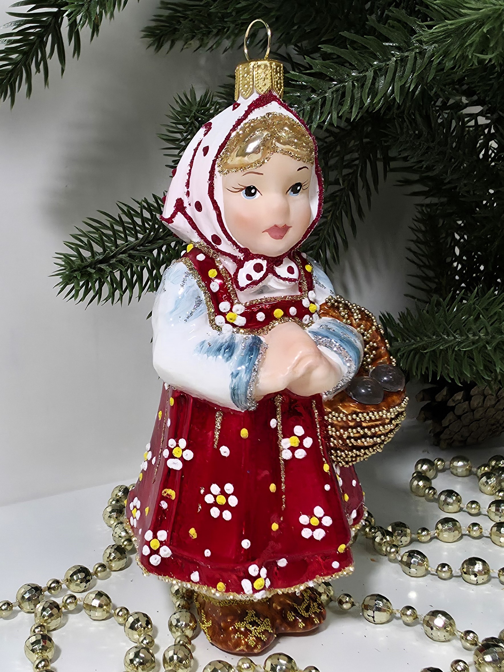 фото Стеклянная елочная игрушка Аленушка