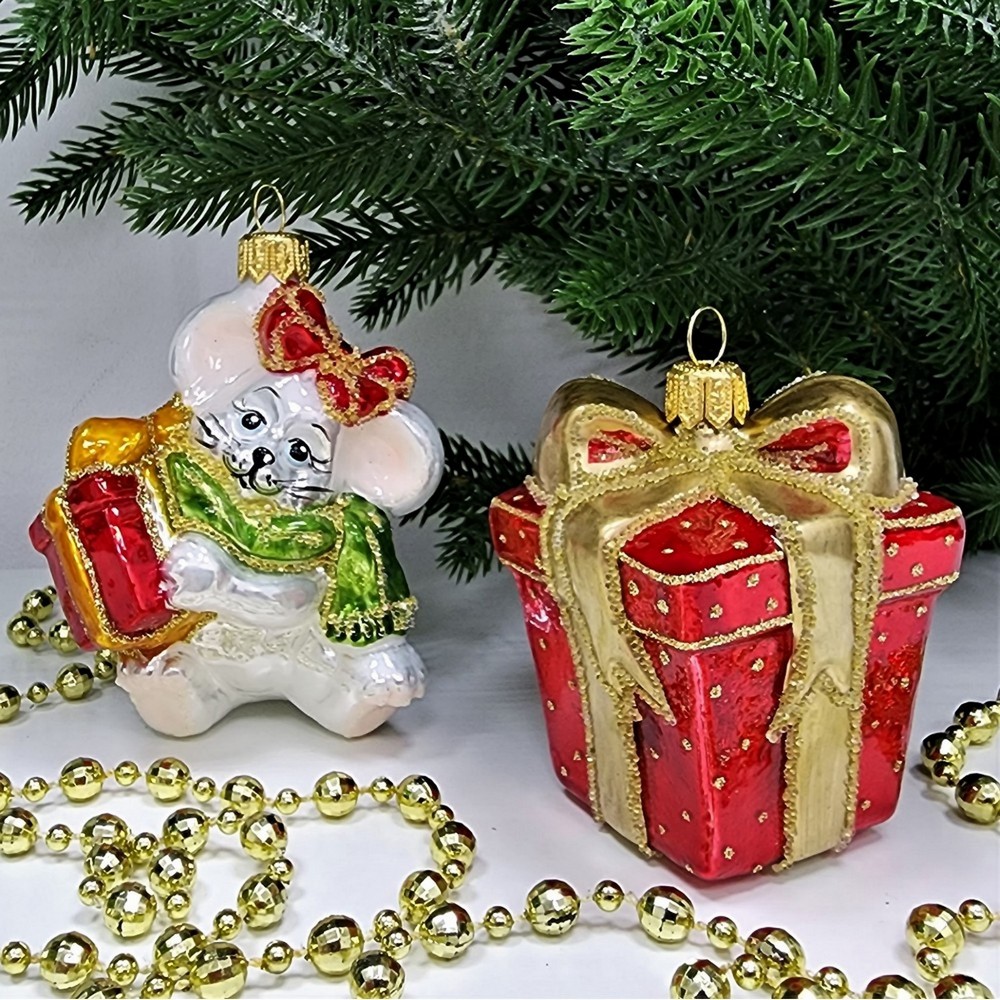 фото Набор ёлочных игрушек Мышка с подарком и подарок