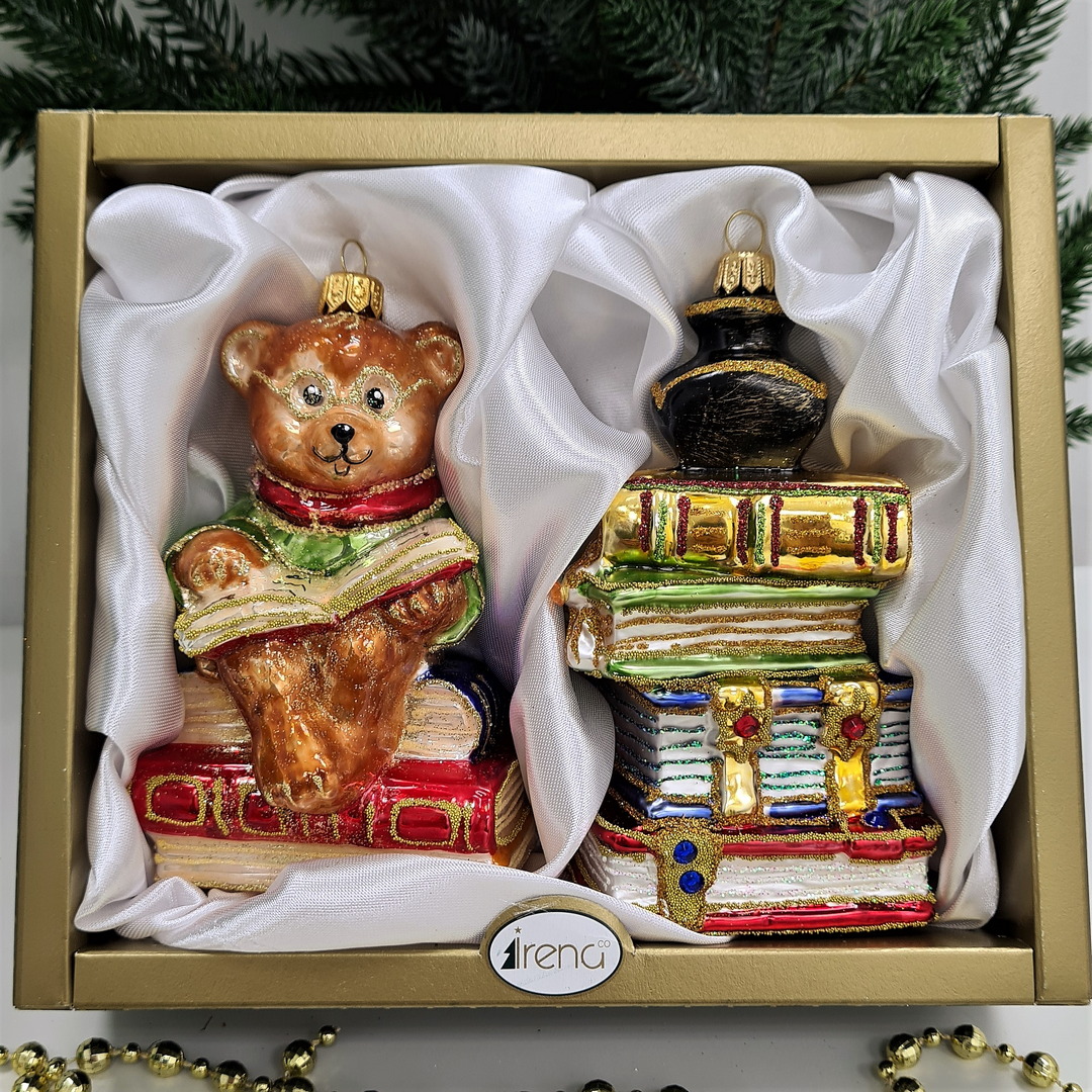 фото Набор ёлочных игрушек Мишка с книгой и стопка книг