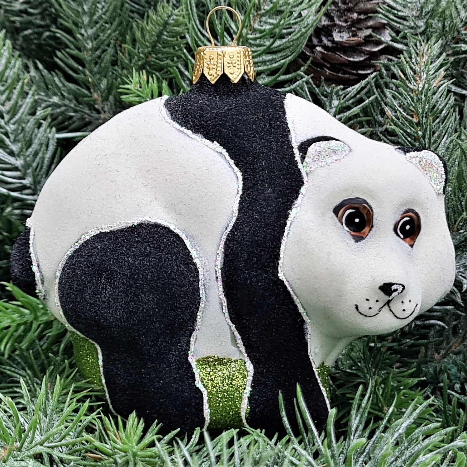 фото Стеклянная елочная игрушка Панда