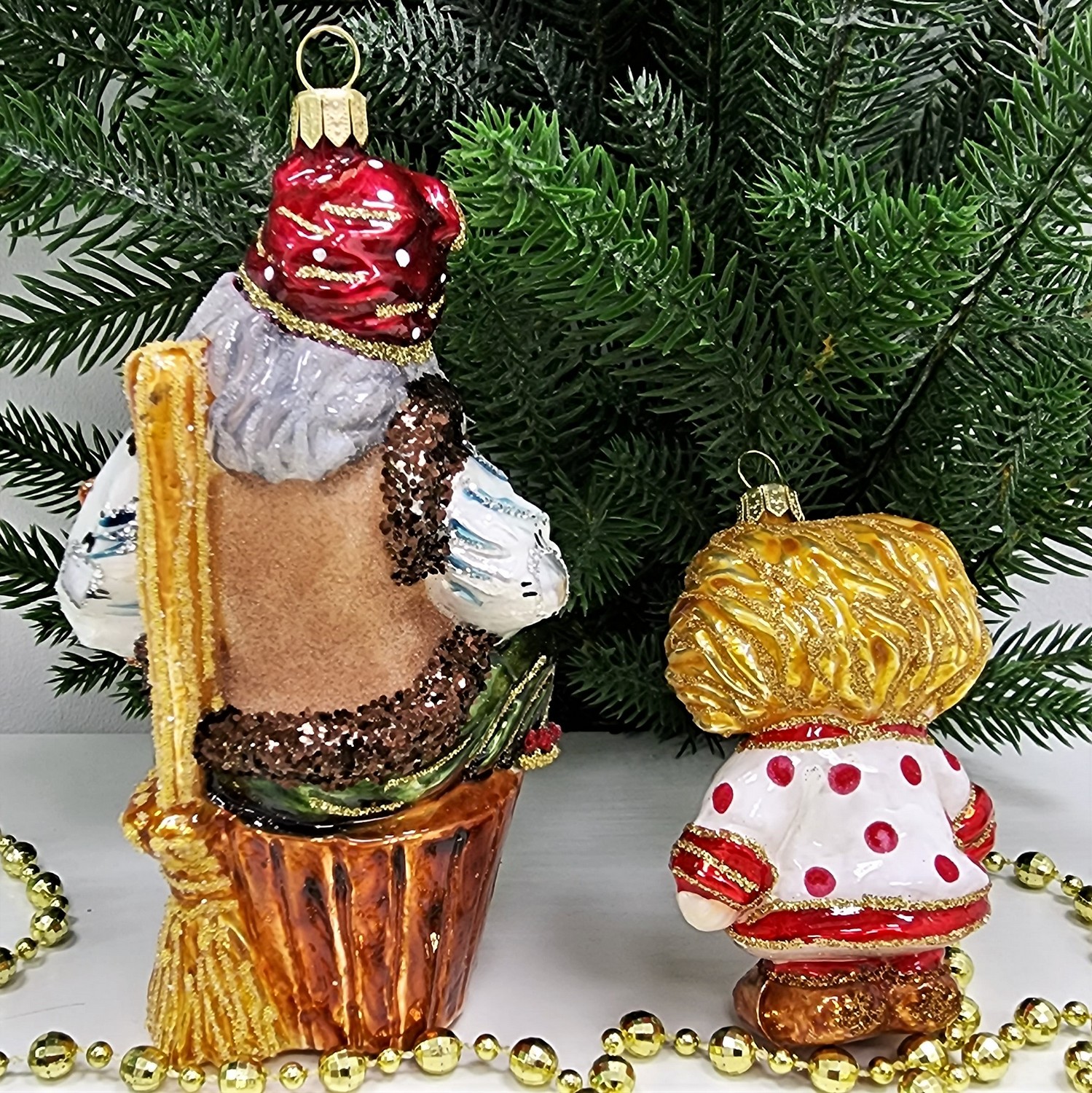 фото Набор ёлочных игрушек Баба Яга с гармошкой и домовенок Кузя