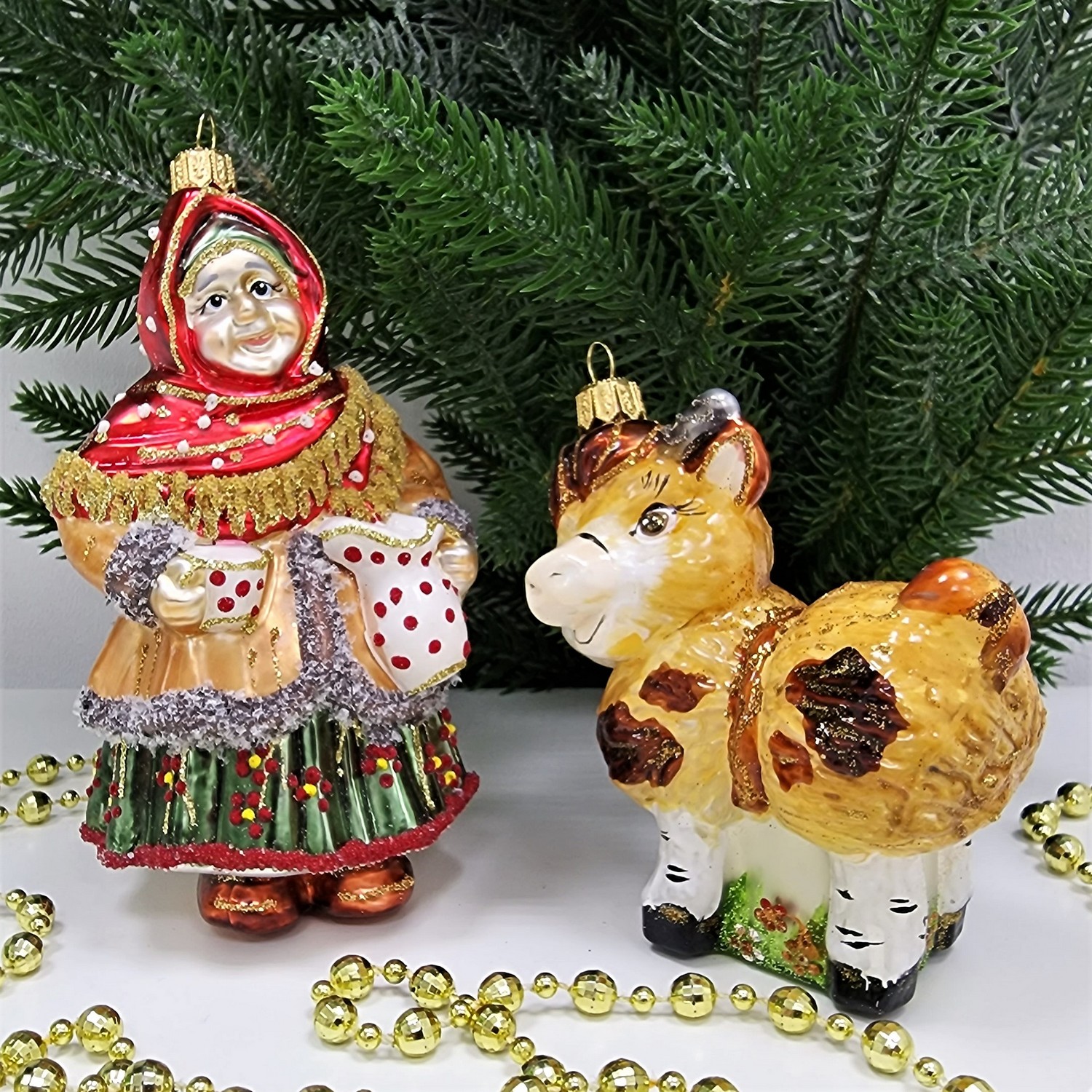 фото Набор ёлочных игрушек Бабушка с кувшином и бычок