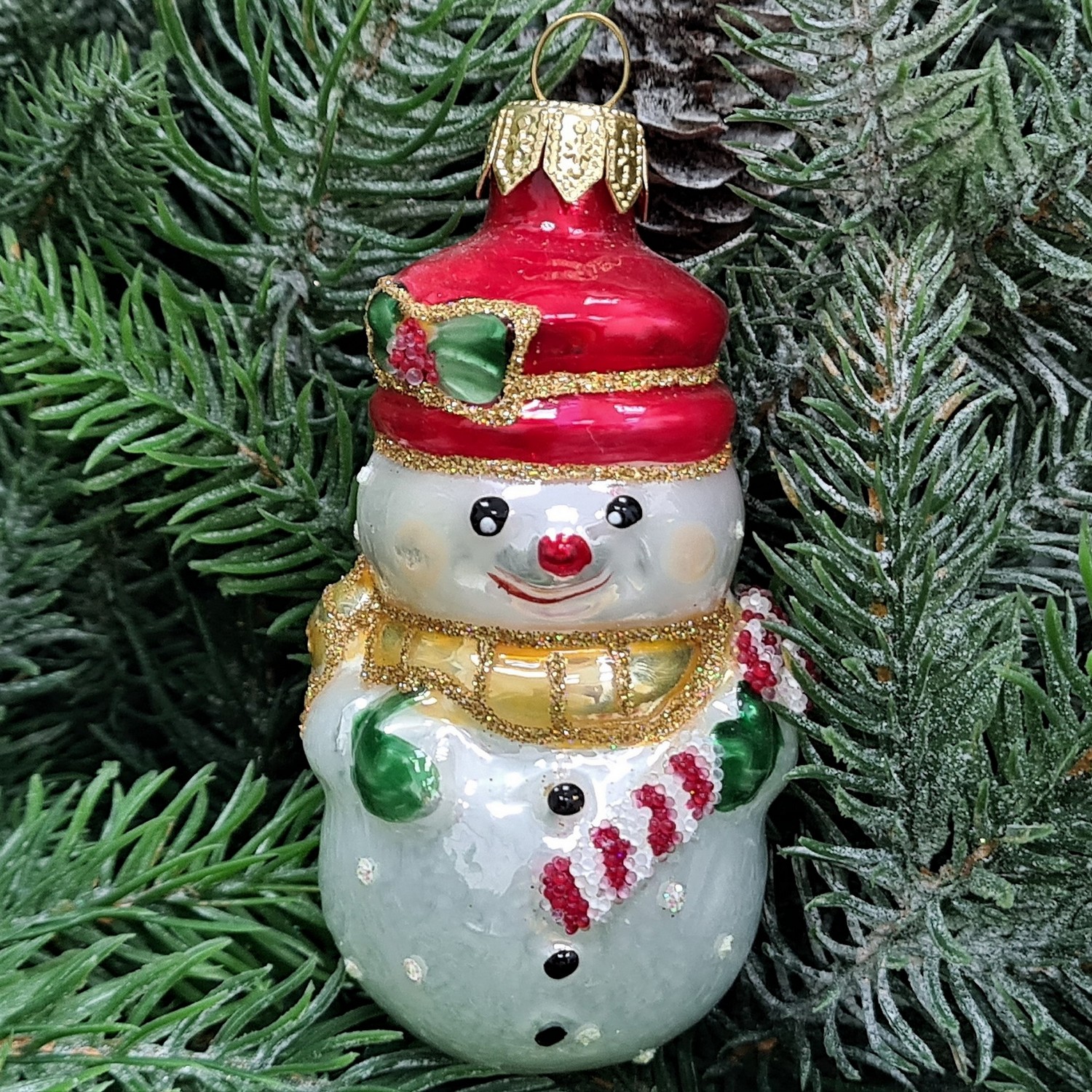 фото Стеклянная елочная игрушка Снеговик в шапке малый