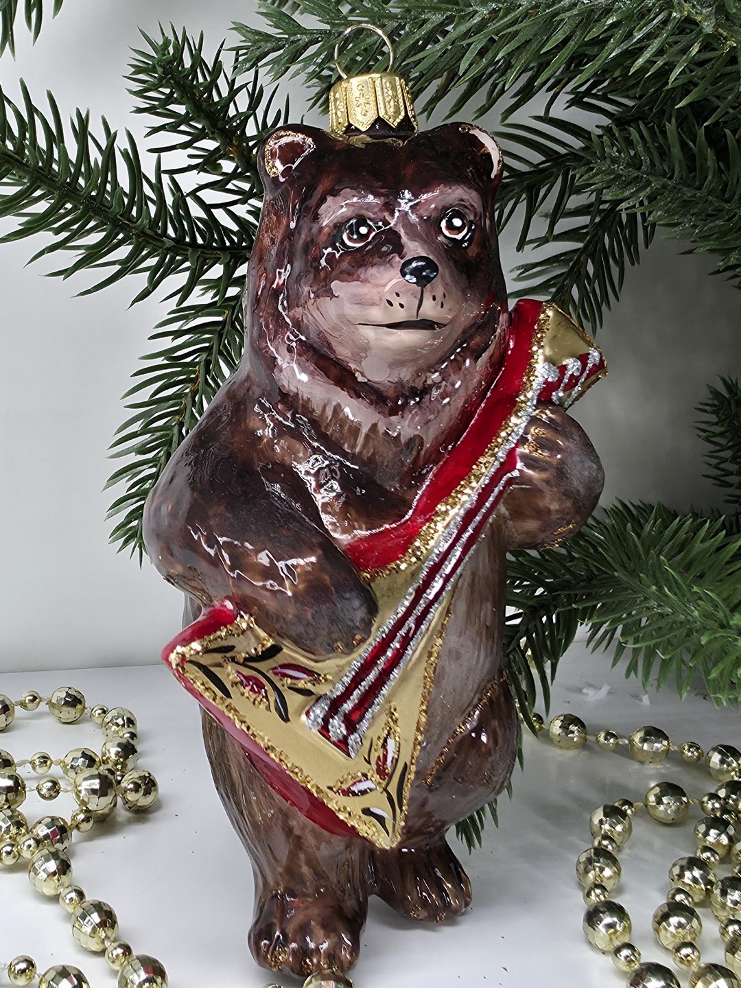 фото Стеклянная елочная игрушка Медведь с балалайкой 2