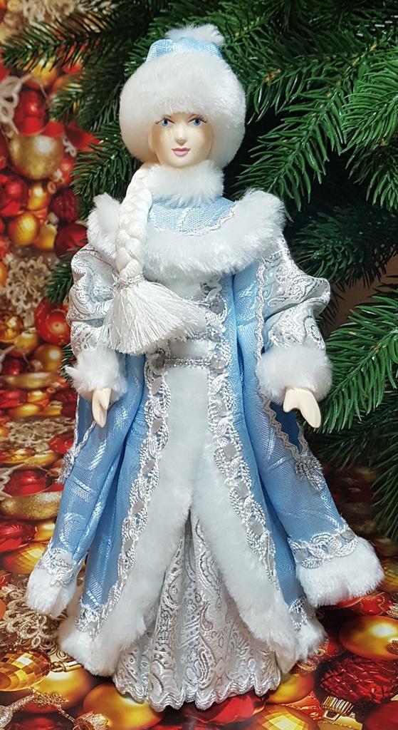 фото Кукла Снегурочка под елку с рукавами 27 см
