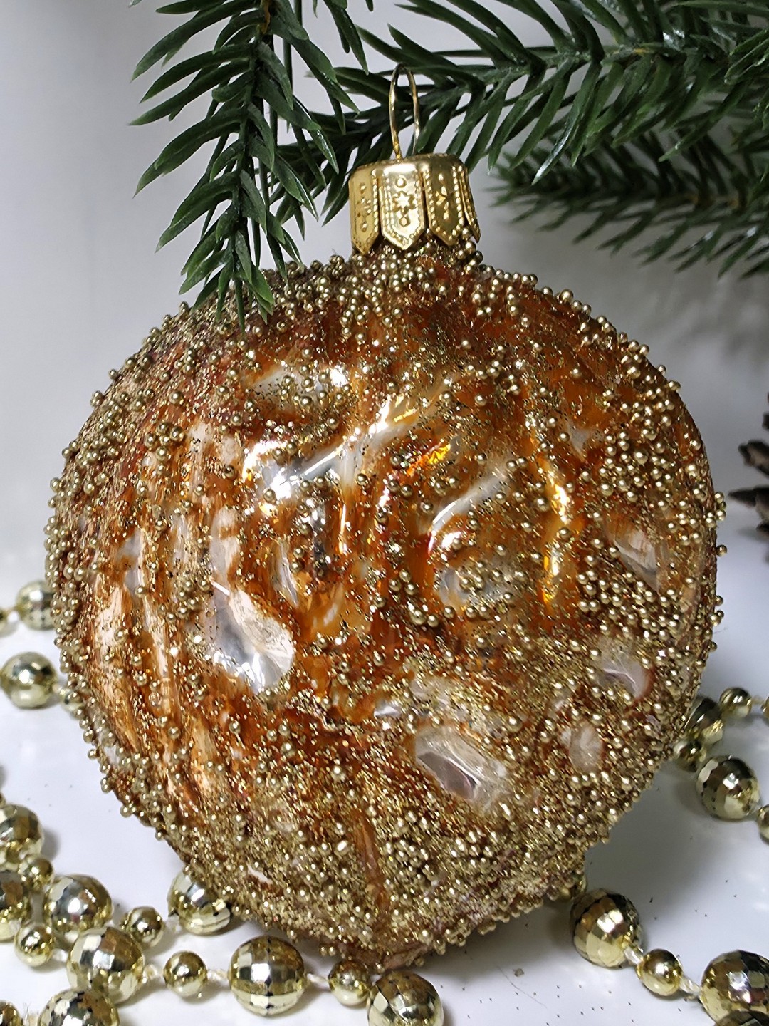 фото Стеклянная елочная игрушка Орех