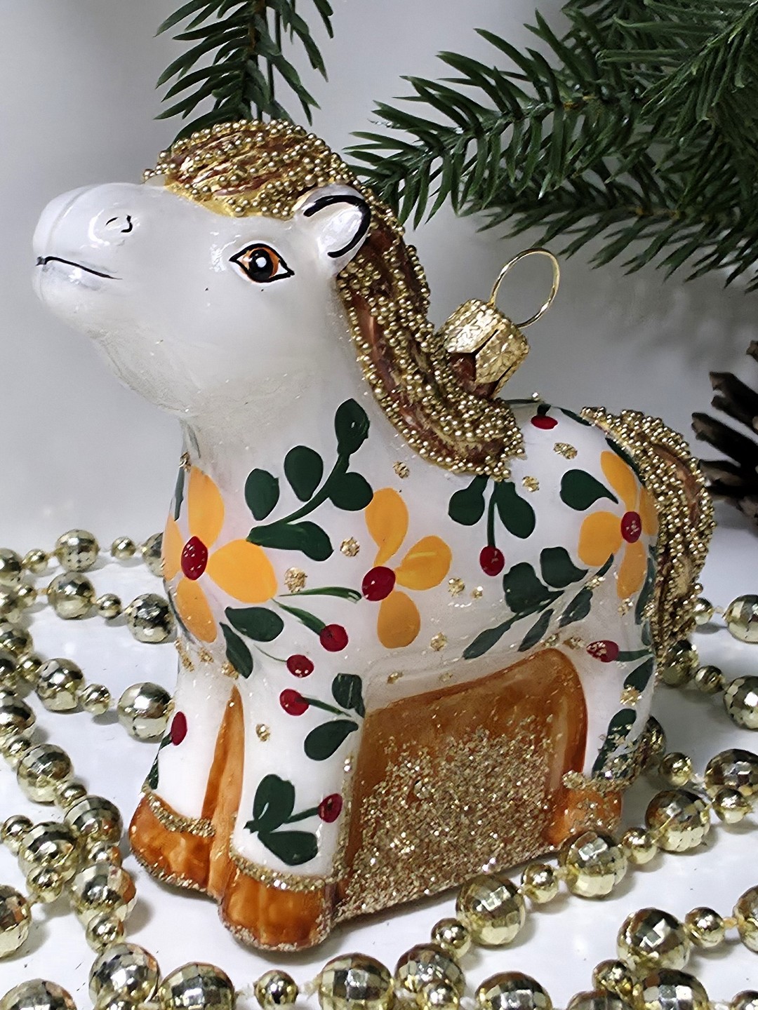 фото Стеклянная елочная игрушка Лошадка смотрит в бок