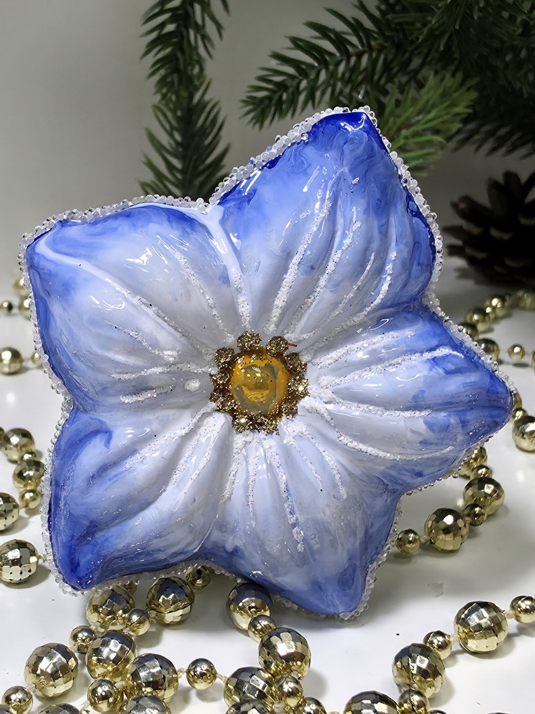 фото Стеклянная елочная игрушка Цветочек на прищепке