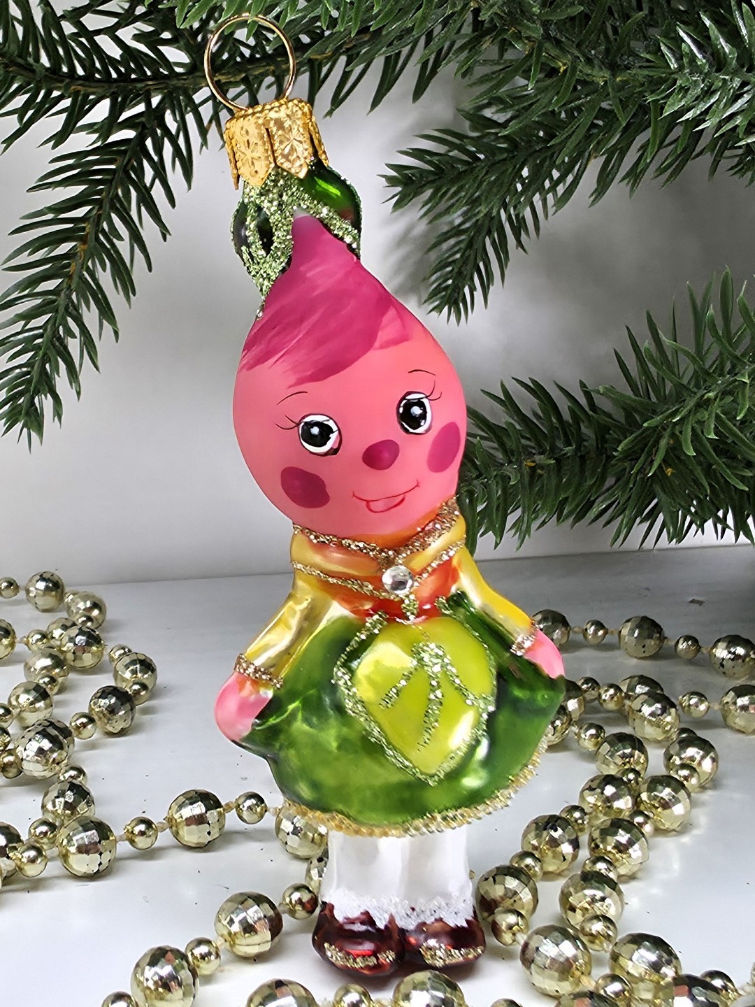 фото Стеклянная елочная игрушка Редиска