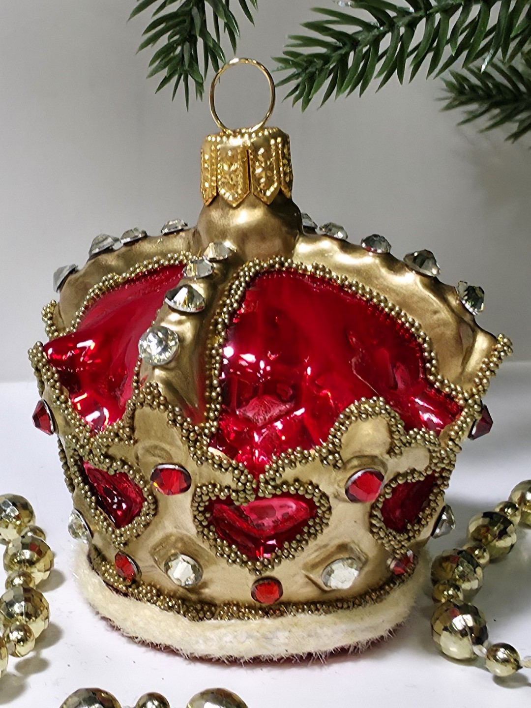 фото Стеклянная елочная игрушка Корона красная