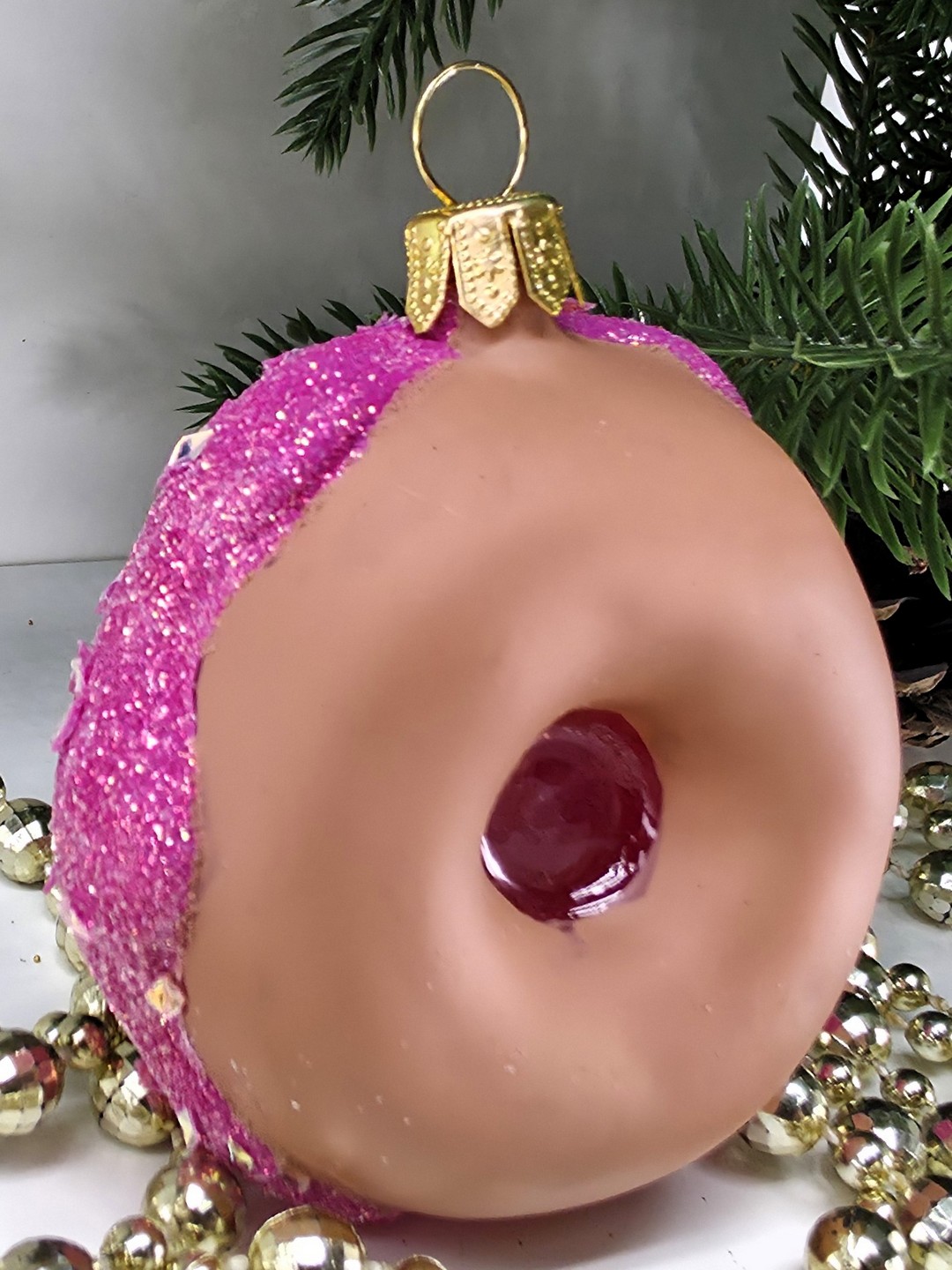 фото Стеклянная елочная игрушка Пончик Донат 1