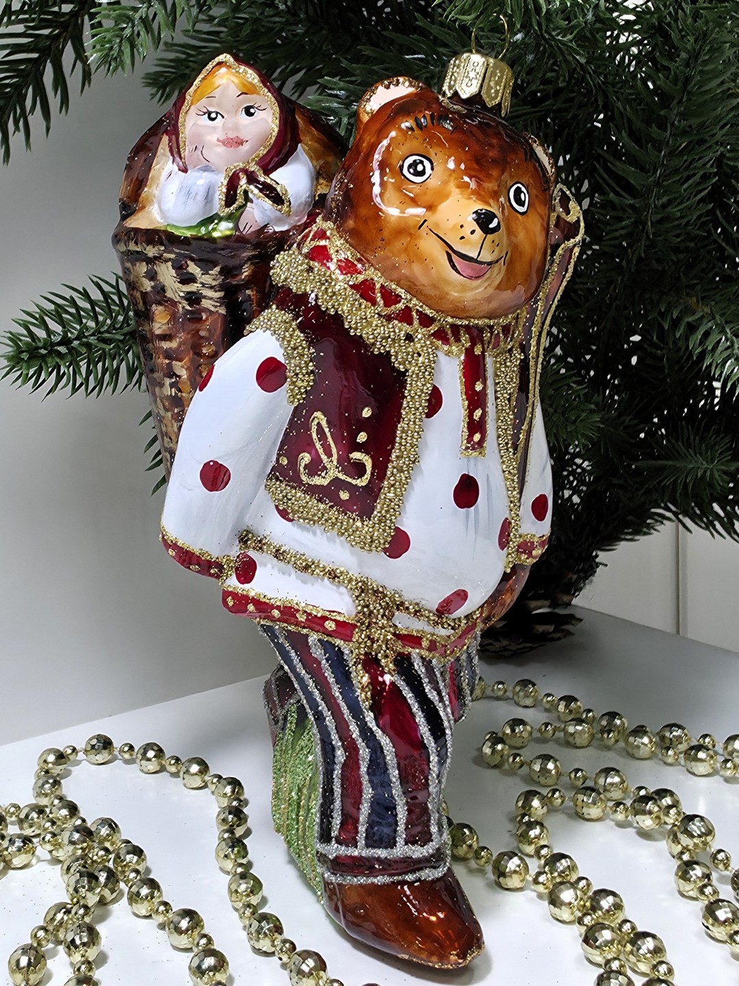 фото Стеклянная елочная игрушка Мишка с девочкой