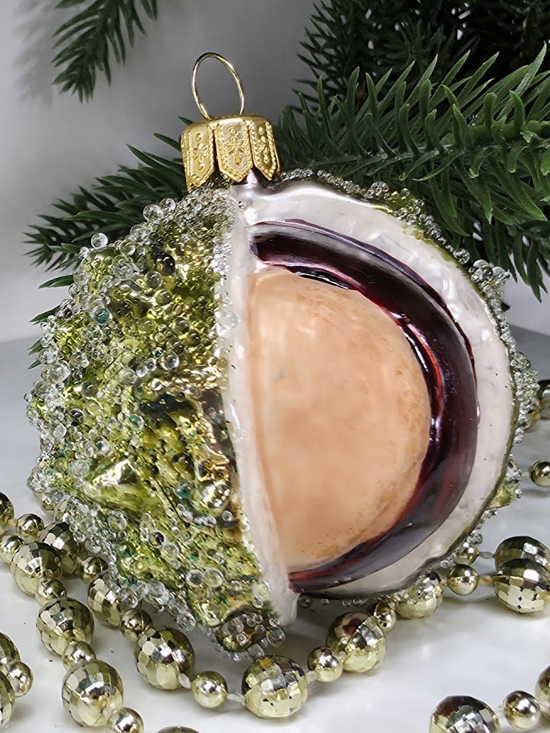 фото Стеклянная елочная игрушка Каштан