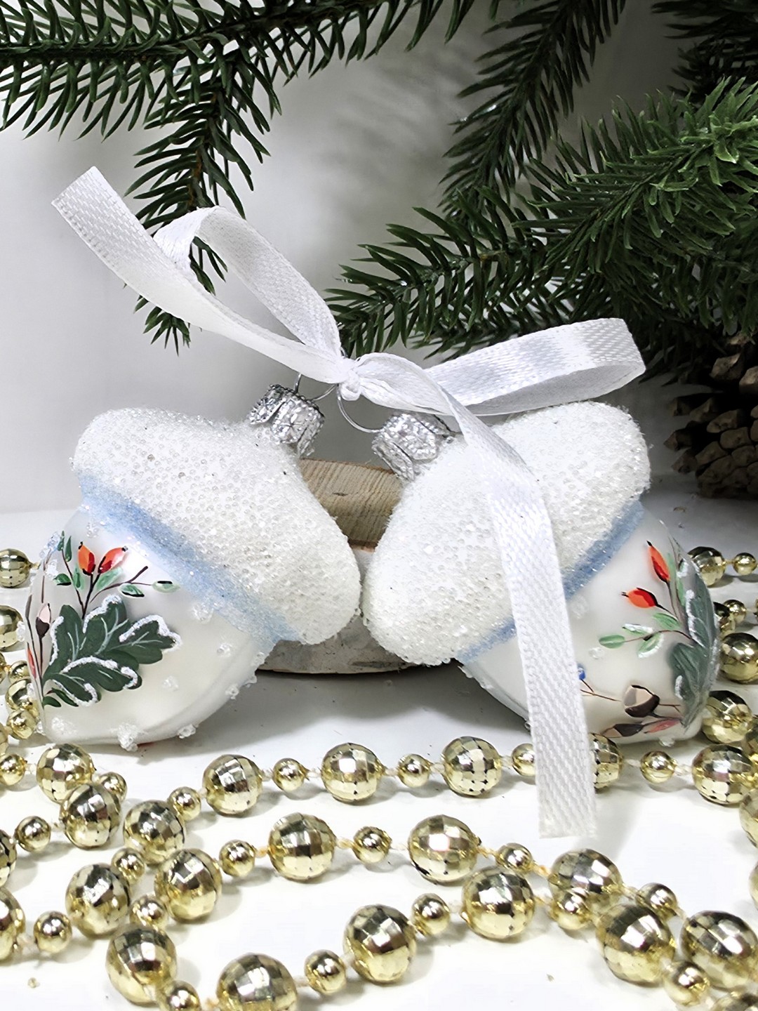 фото Набор ёлочных игрушек Два желудя шиповник