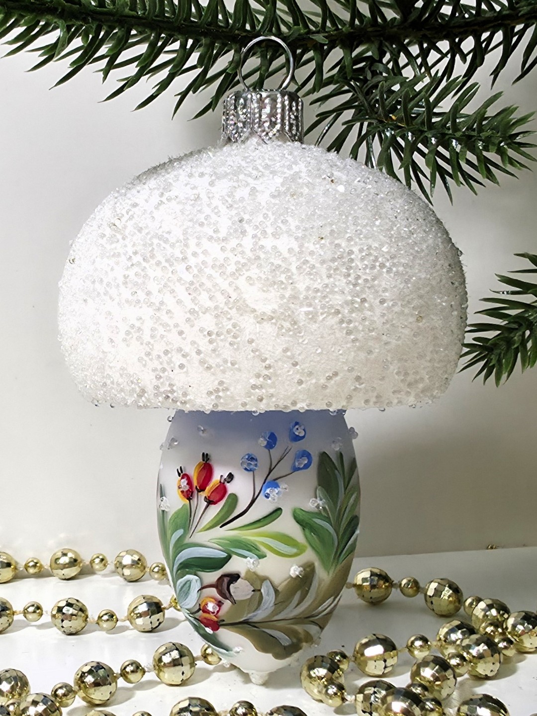 фото Стеклянная елочная игрушка Грибочек