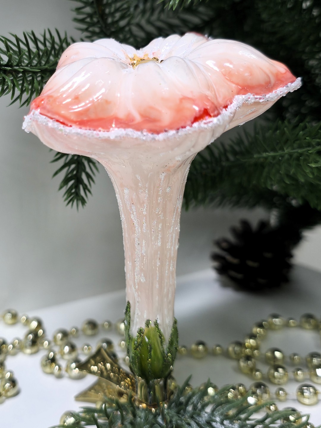 фото Стеклянная елочная игрушка Цветочек на прищепке