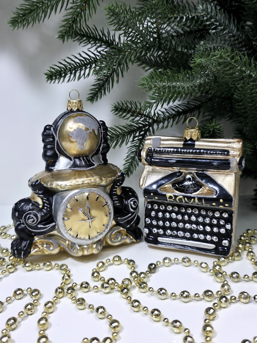 фото Набор ёлочных игрушек Часы с глобусом и печатная машинка ретро