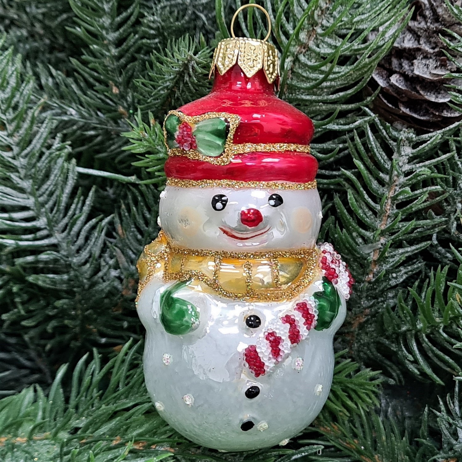 фото Стеклянная елочная игрушка Снеговик в шапке малый
