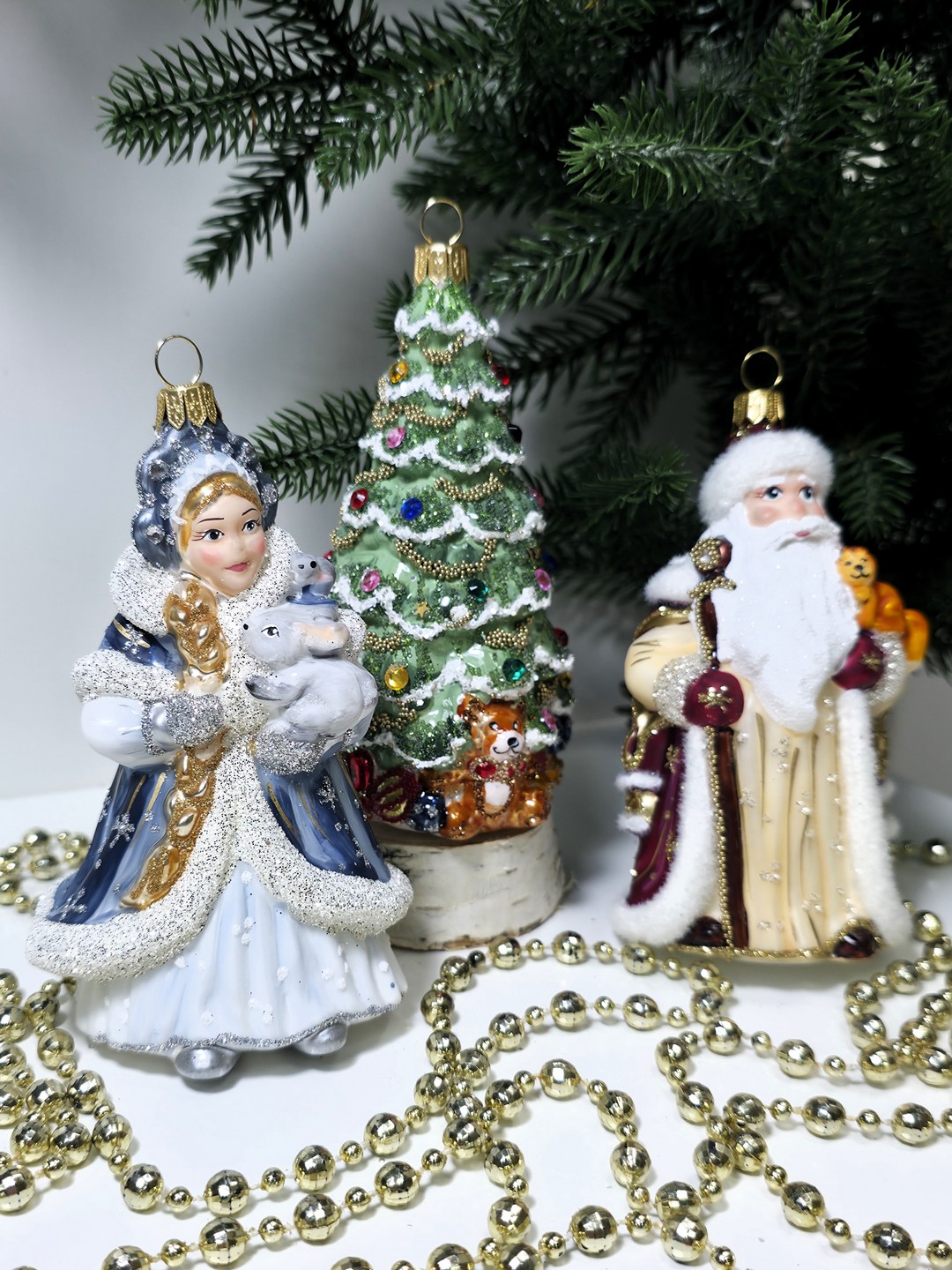 фото Набор ёлочных игрушек Дед Мороз, Снегурочка и елка