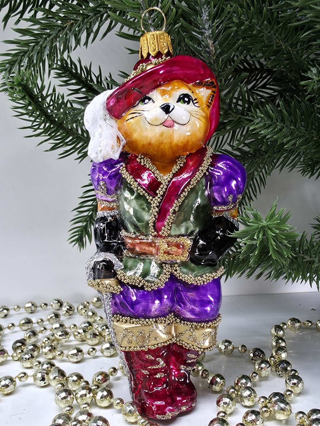фото Стеклянная елочная игрушка Кот в сапогах рыжий