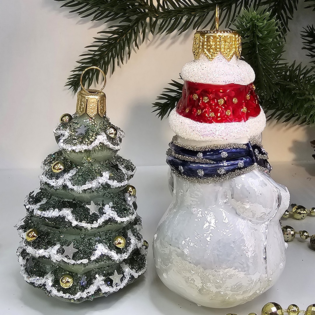 фото Набор стеклянных ёлочных игрушек Irena-Co Снеговик с метлой и елочка