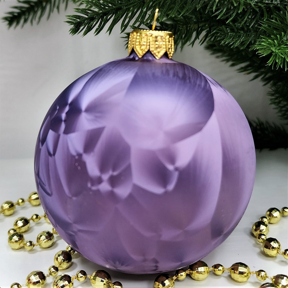 фото Стеклянный шар 80 мм Морозко темный фиолет