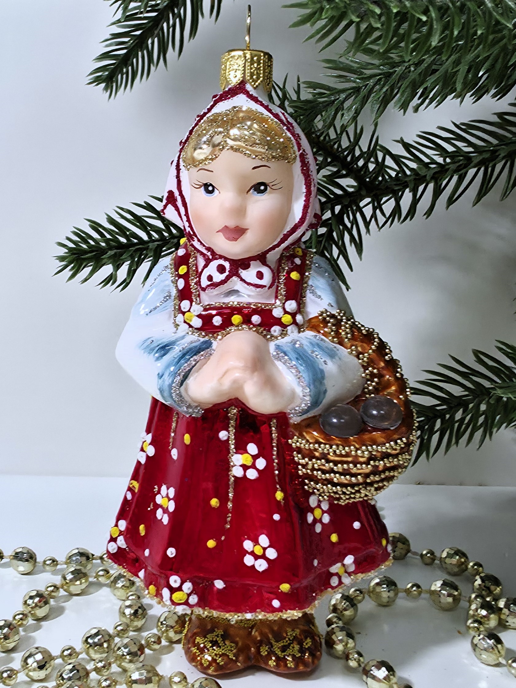 фото Стеклянная елочная игрушка Аленушка