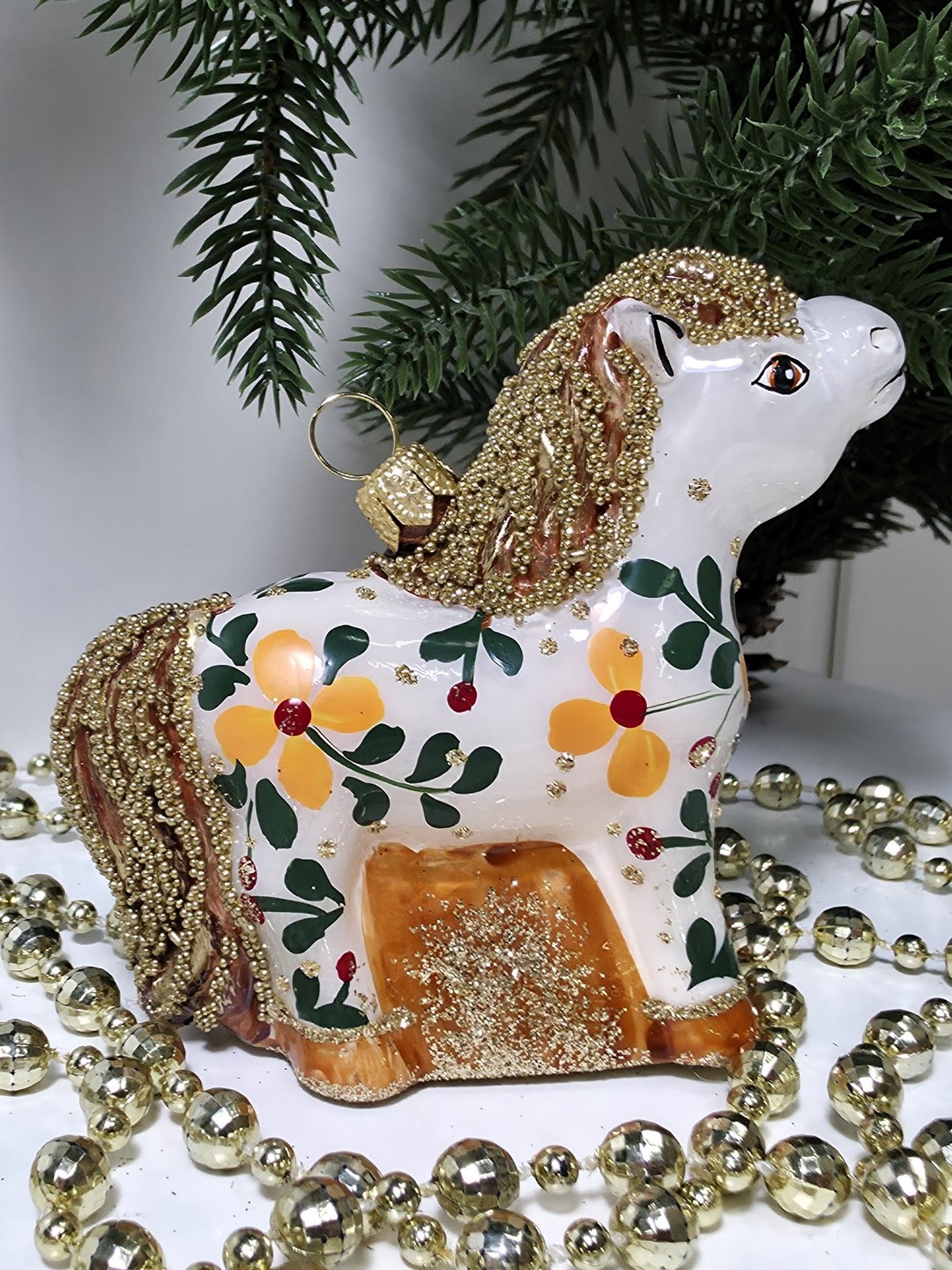 фото Стеклянная елочная игрушка Лошадка смотрит в бок