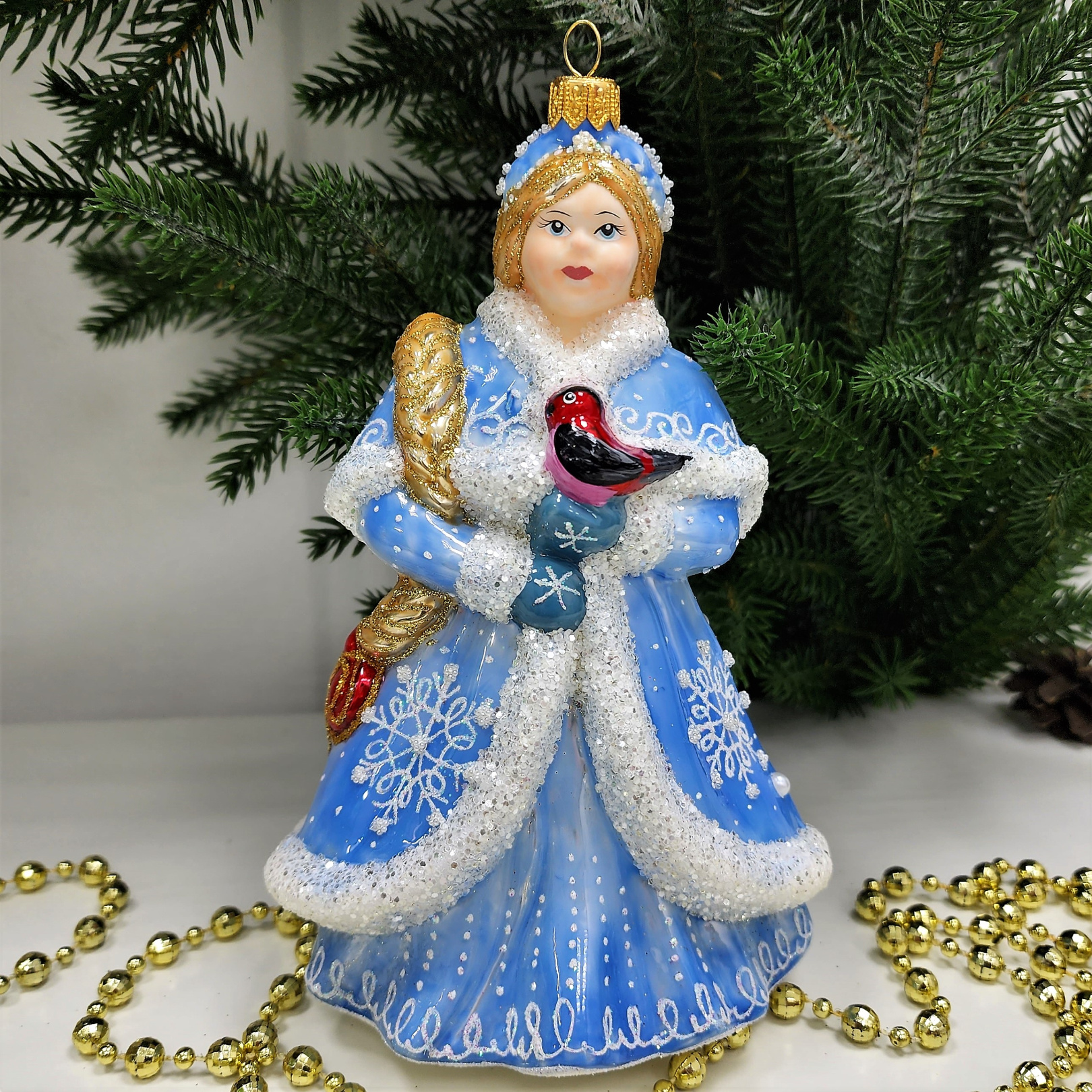 фото Стеклянная елочная игрушка Снегурочка с птичкой большая