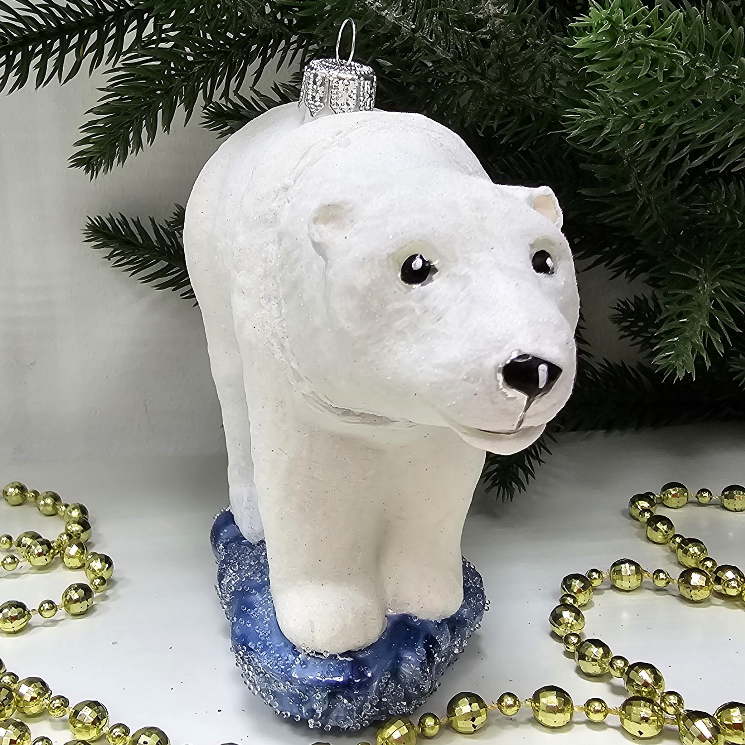 фото Стеклянная елочная игрушка Белая медведица