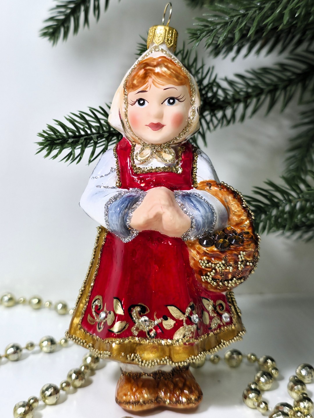 фото Стеклянная елочная игрушка Аленушка