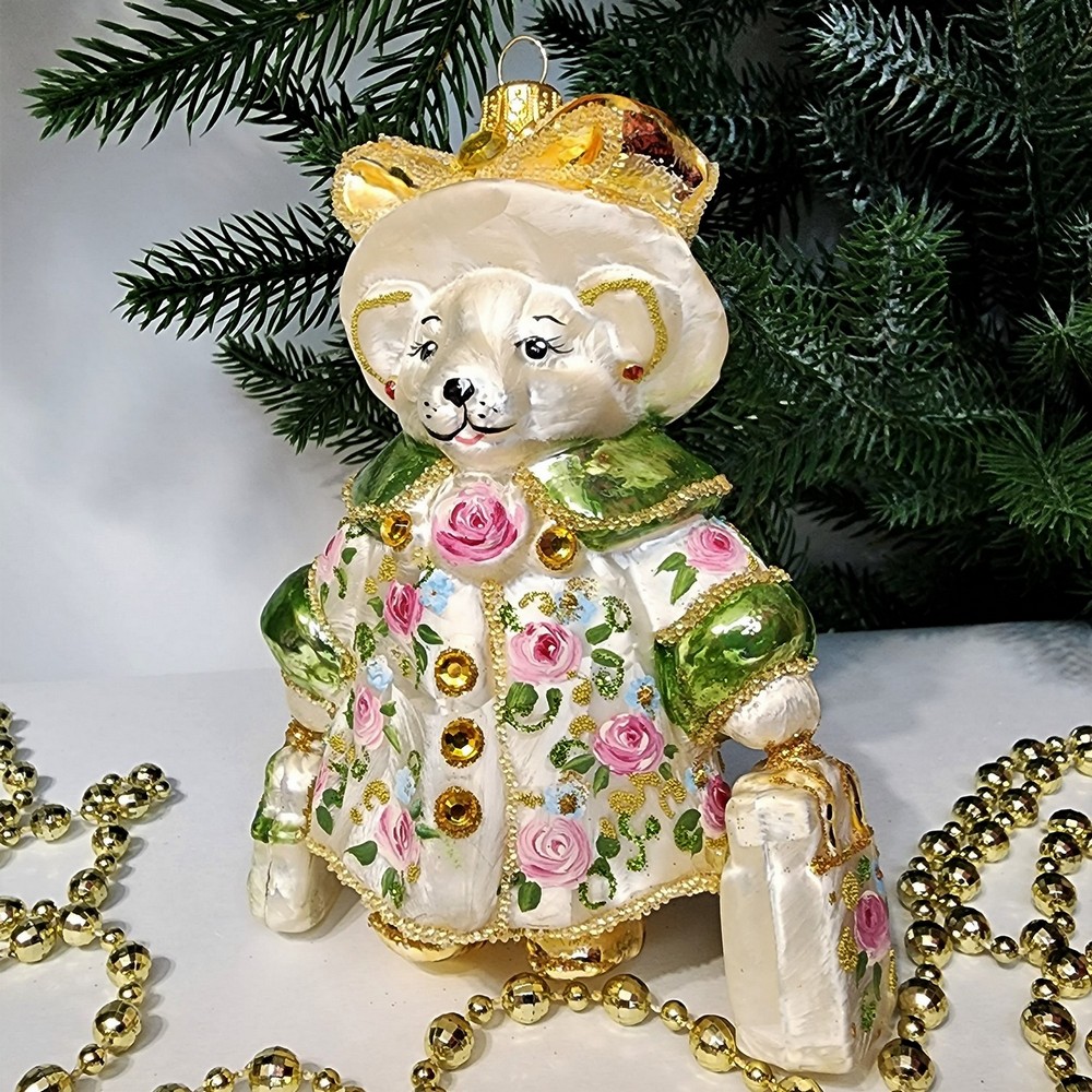 фото Стеклянная елочная игрушка Медведица с сумочками Версаль