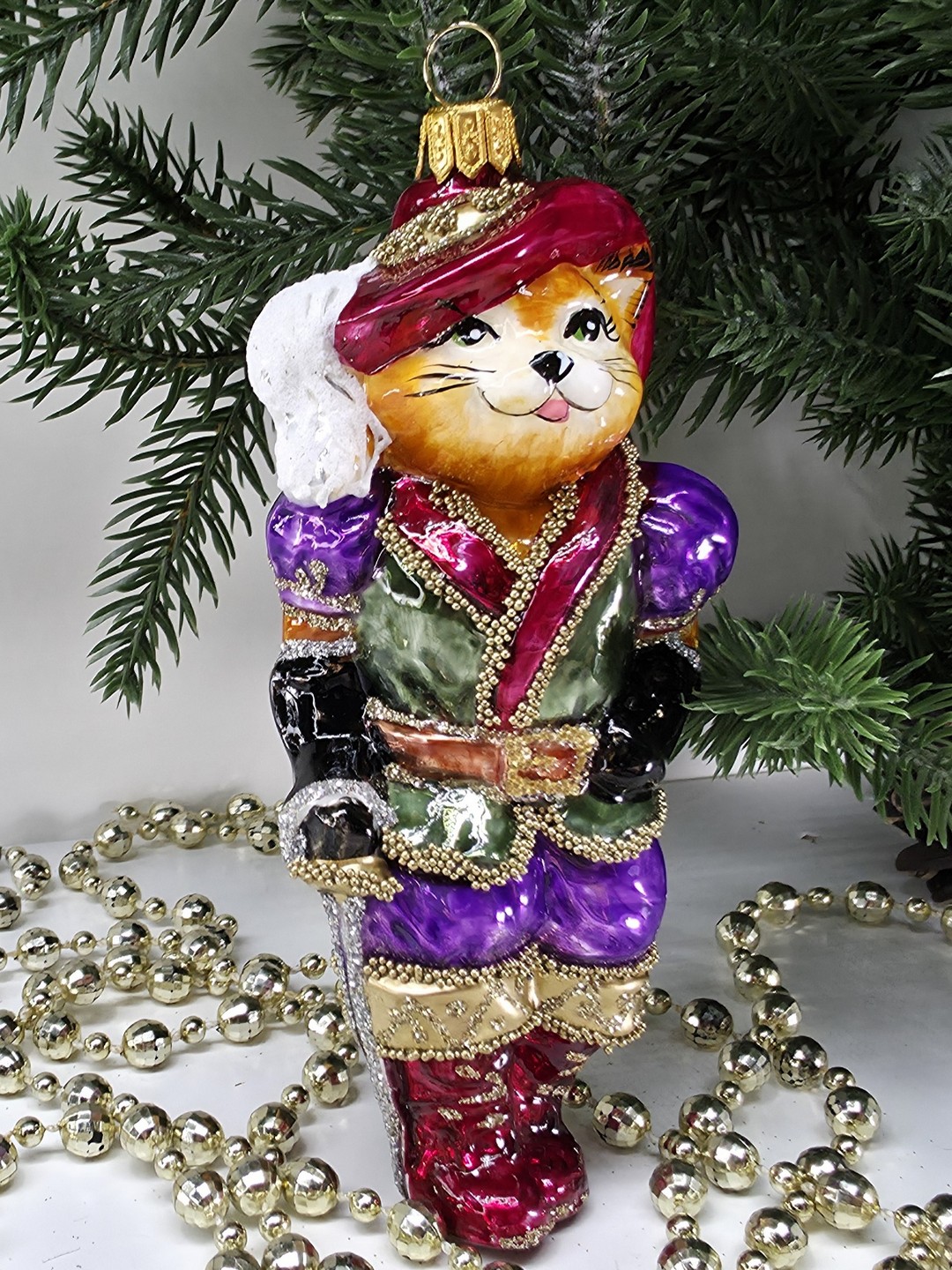 фото Стеклянная елочная игрушка Кот в сапогах рыжий