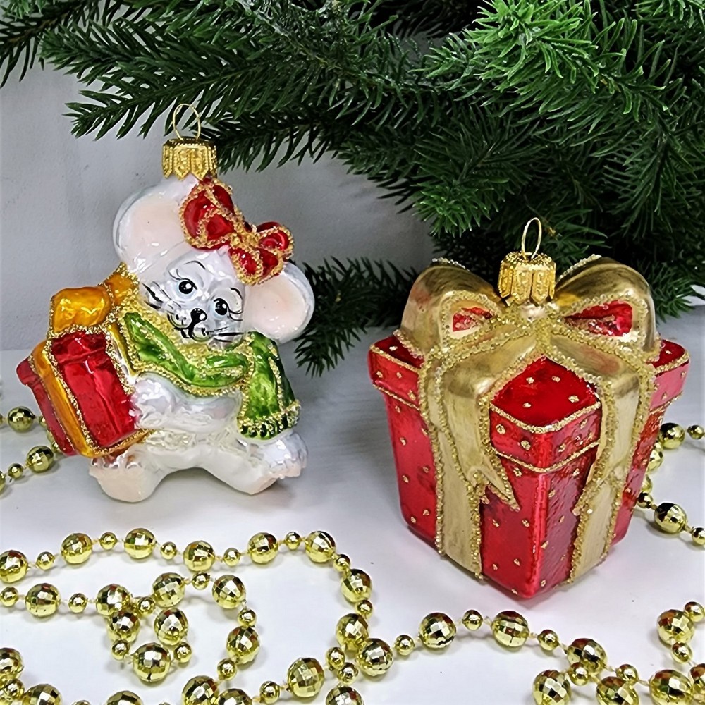 фото Набор ёлочных игрушек Мышка с подарком и подарок